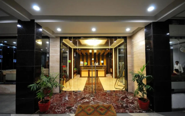 Hotel Surabhi Regency
