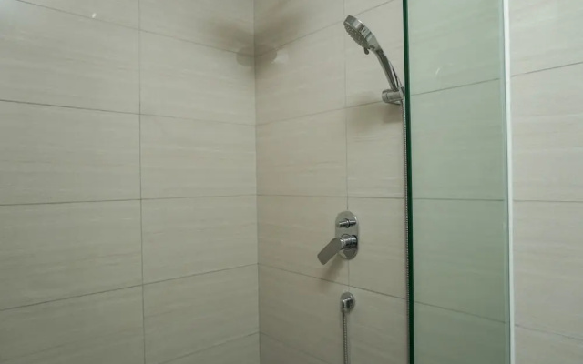 Pool View Studio Apartment Ciputra International