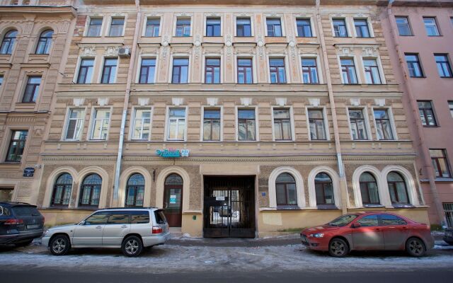 Гостиница Burano Hostel в Санкт-Петербурге 9 отзывов об отеле, цены и фото номеров - забронировать гостиницу Burano Hostel онлайн Санкт-Петербург вид на фасад