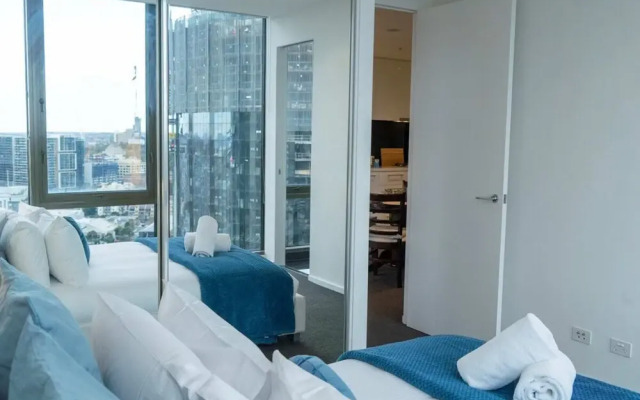 2 Bedroom Apartment with City Views