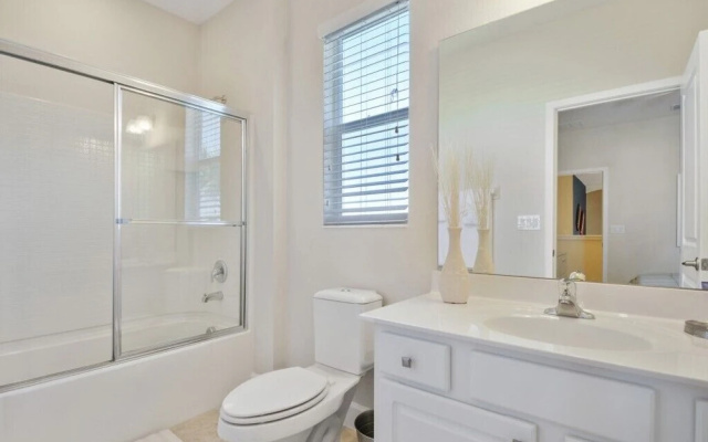 10 Bed New With Pool/spa With Lake View! 10 Bedroom Condo