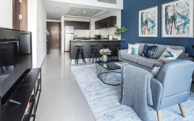 Classy & Ravishing 1BR w/ Enchanting Marina Views!