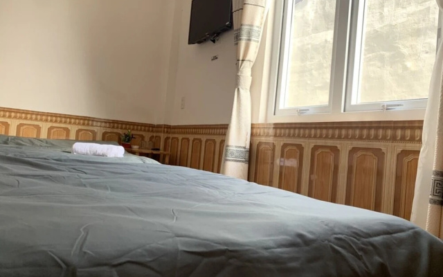 Lee Na Hotel - Hostel