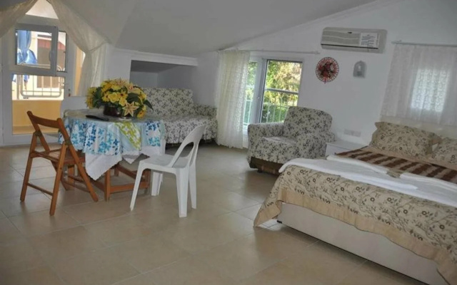 Happy Nur Hotel