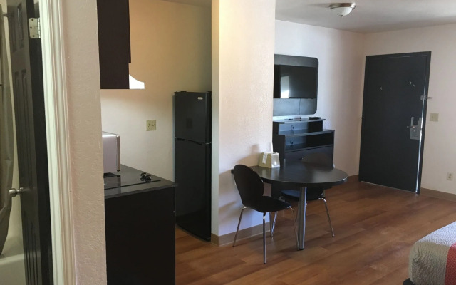 Days Inn By Wyndham Oklahoma City Nw Expressway