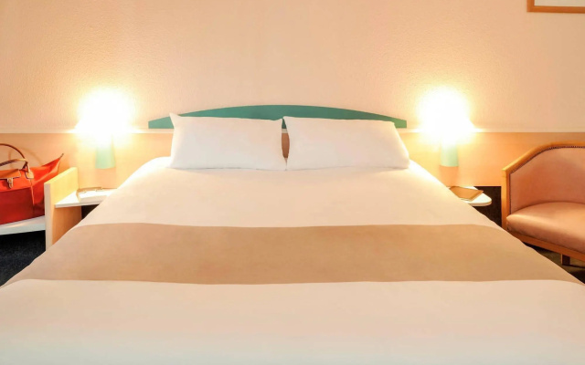 B&B HOTEL Arras Centre Les Places