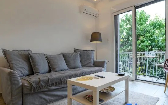 Icarus Minimal 2bedroom Bliss