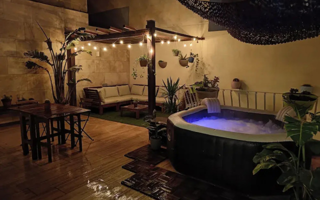 Pearl Pad Seaside HOT TUB 1 BR APT
