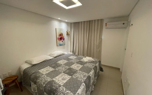 Riviera Beach Place Golf Residence