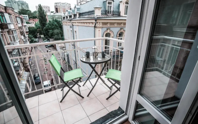 Kyiv Art Apartment