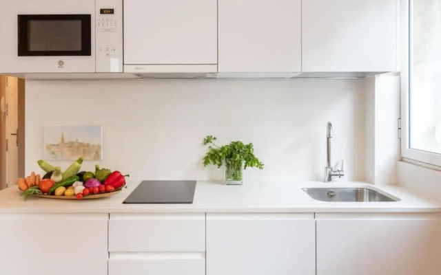 Plaza Nueva Deluxe Suite by Valcambre