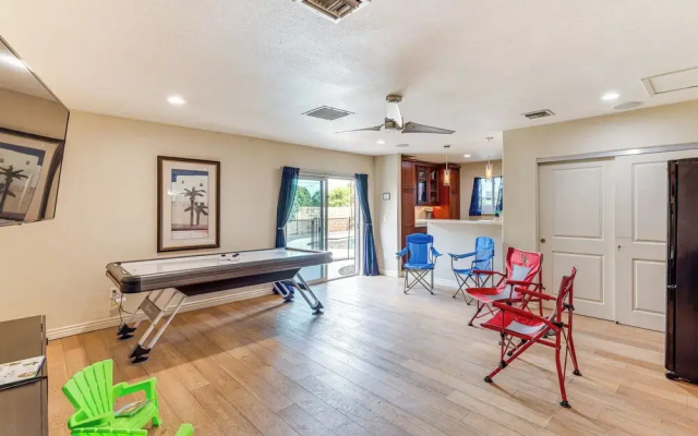 Game Room + Pet-friendly Yard! Family Phoenix Gem