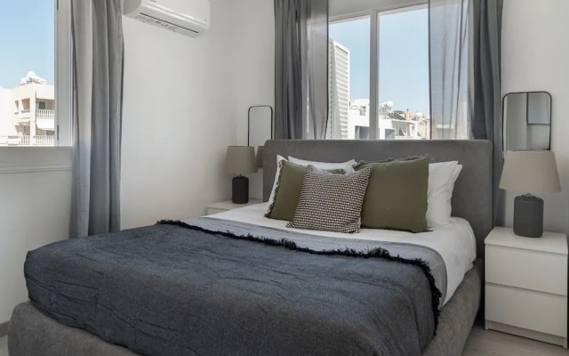 Lithos Modern Flat by Staycom