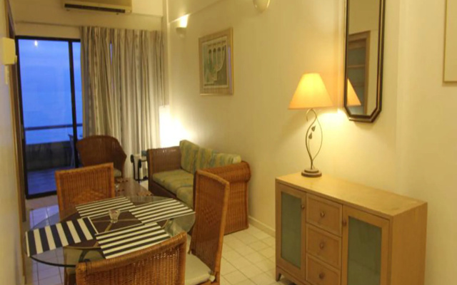 Paradise Lagoon Apartment