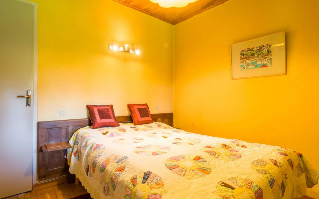 Comfy Holiday Home In Espère With Private Pool