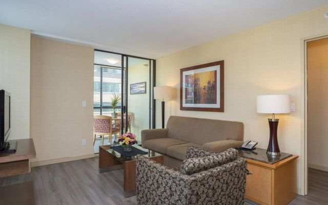 Landis Hotel & Suites