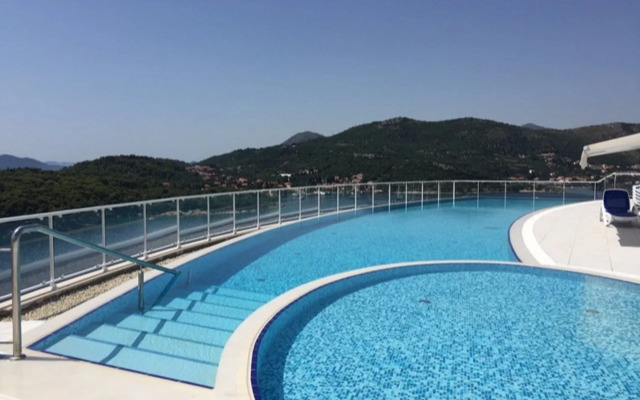 Villa Paradiso 2