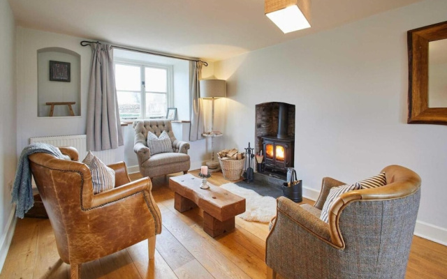 Host Stay Coed Barn