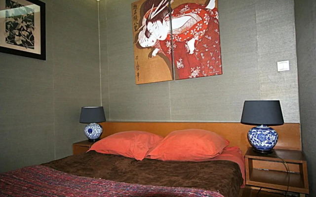 Paris Interiors Rentals - Le Marais Pompidou Center
