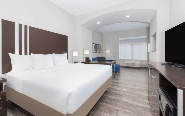 La Quinta Inn & Suites by Wyndham Tyler - University Area