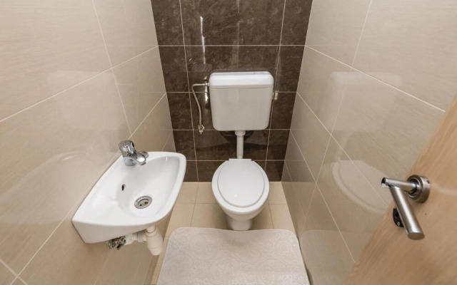 Amazing Home in Rijeka With Wifi and 2 Bedrooms