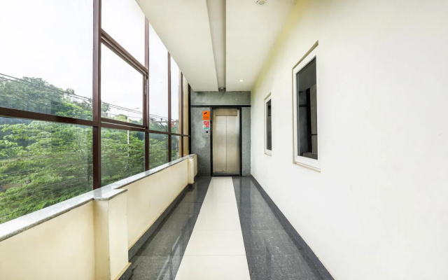 FabHotel Essvee MG Road Vijayawada