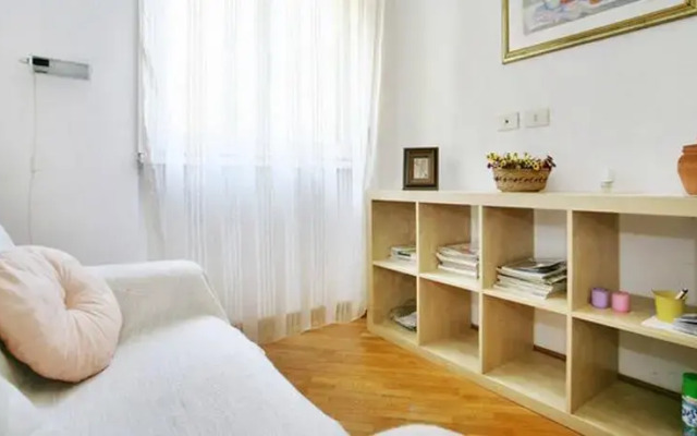 Vivaldi Balcony