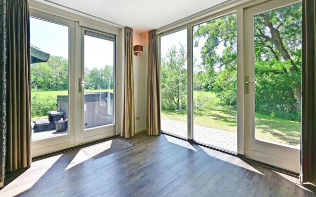 Chalet in Reutum With Sauna and Nature
