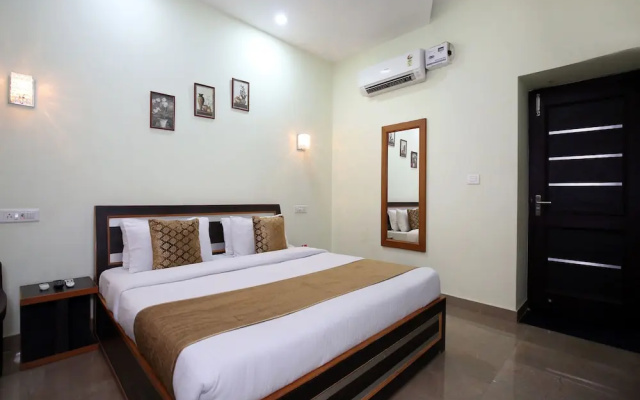 OYO 9956 Hotel Venus