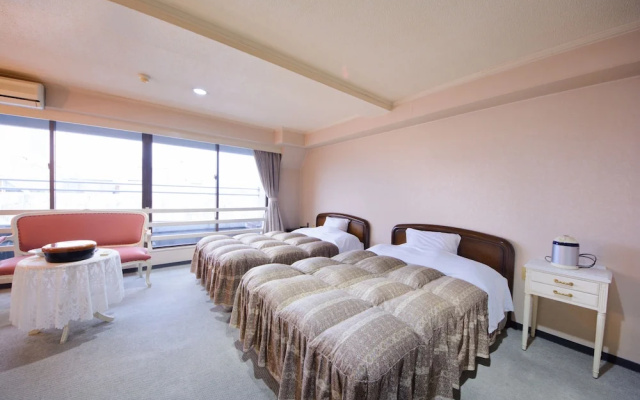 Kochi Prince Hotel