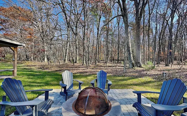 Moonrise Retreat by Taylor Made Deep Creek