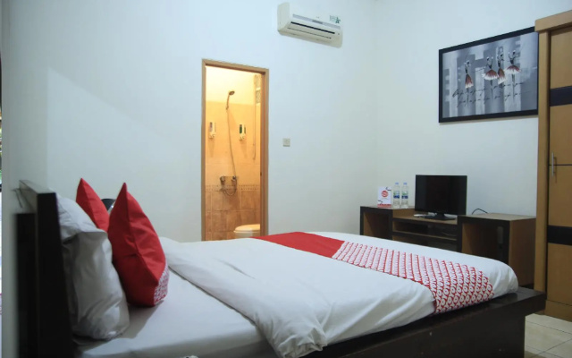 Oyo 497 De Tropis Family Guest House