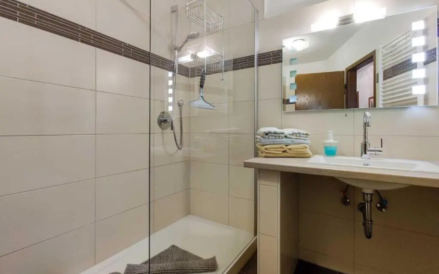 Ferienwohnung-24-in-der-Residenz-Meeresbrandung-mit-Meerblick