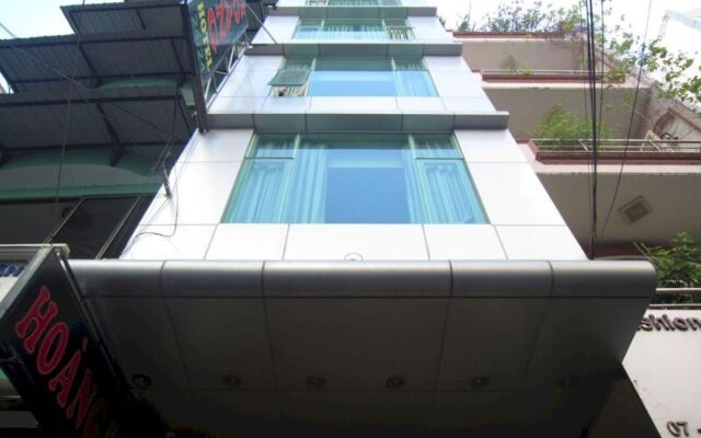 Hoang Hotel вид на фасад