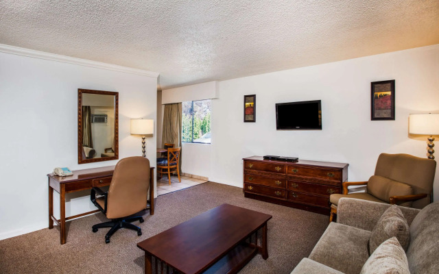 Howard Johnson Hotel - Victoria
