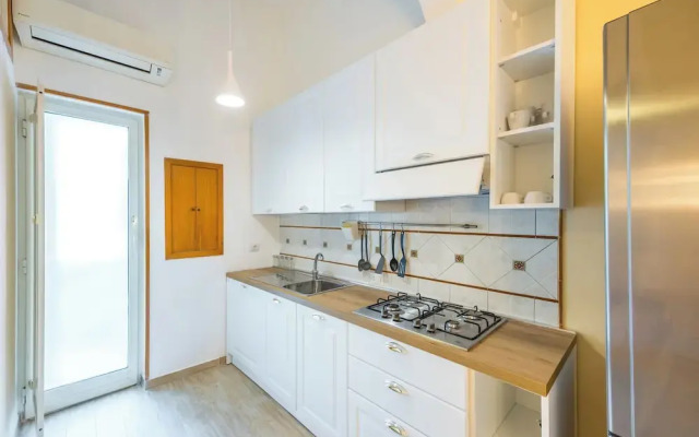 Smooth Vibes at Chiaia by Napoliapartments