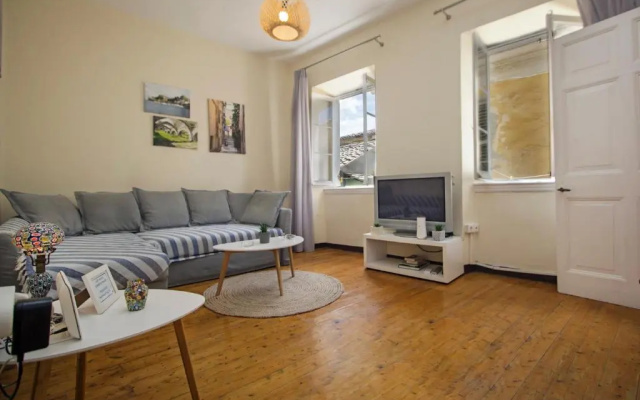 Downtown Apt at Filellinon