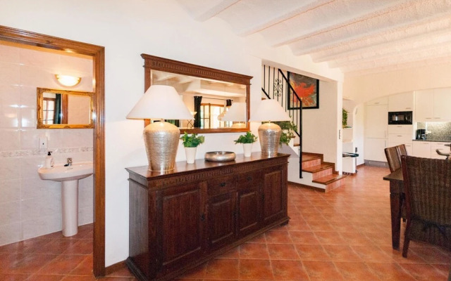 Villa in Calonge With Pool and Mountain Views