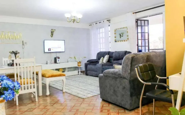 Blissful 2 bedroom fully furnished with parking.