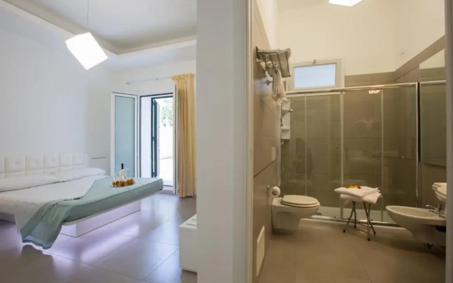 Hyencos Hotel Callyon