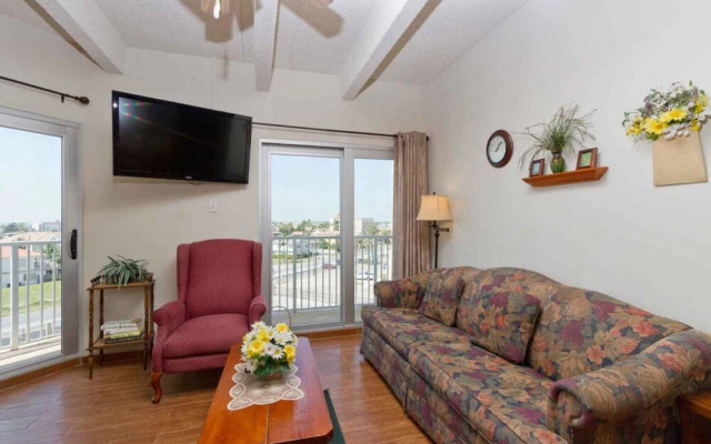 Aquarius Condominium 401