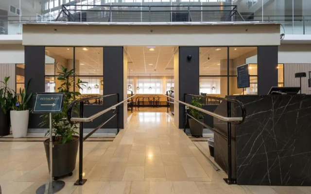 Solna Park & Hotel