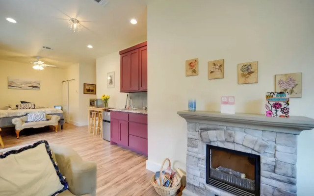 Cozy Casita & Cabana on Lake Marble Falls!