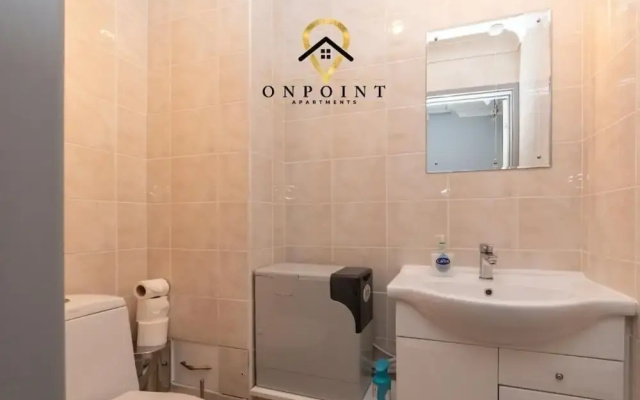 FANTASTIC Duplex 2 Bed Apt-PARKING