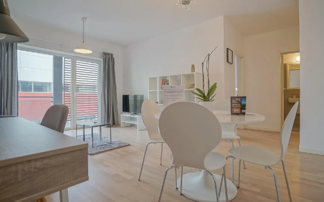 CN2i Luxury Accommodation Arte