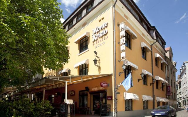 Boutique Hotel Monte Kristo вид на фасад