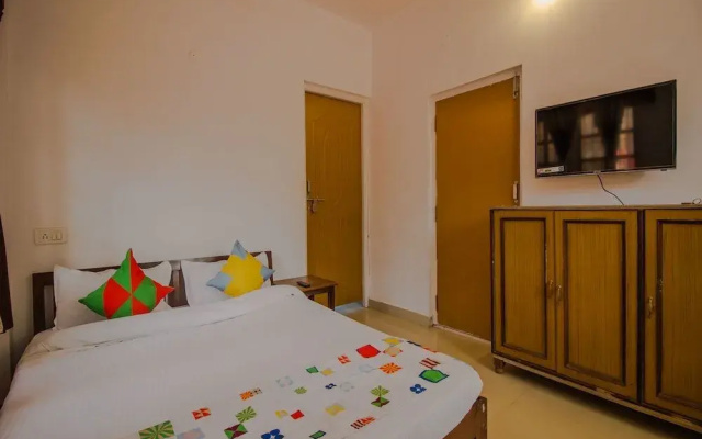 White House Beach Apartments by OYO Rooms
