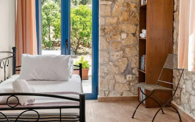 Stone House in Olive Grove
