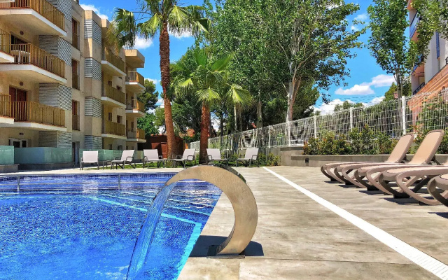 Apartamentos Pins Marina 24
