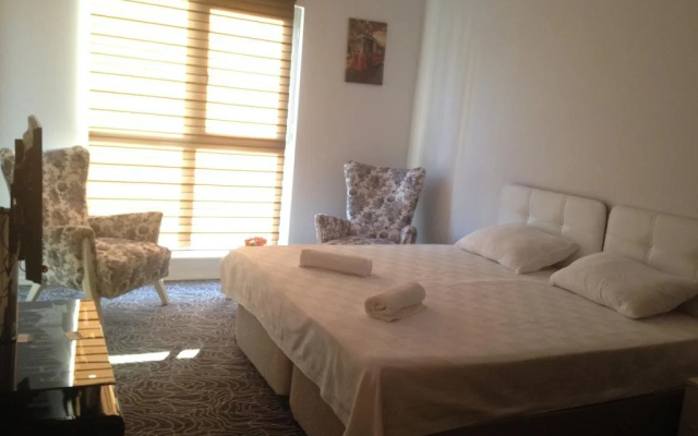 Carmen Suite Tuyap